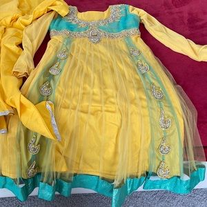 Pakistani Indian dress size medium 38